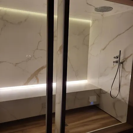 Les De Wengen - La Panoramique Apartment *